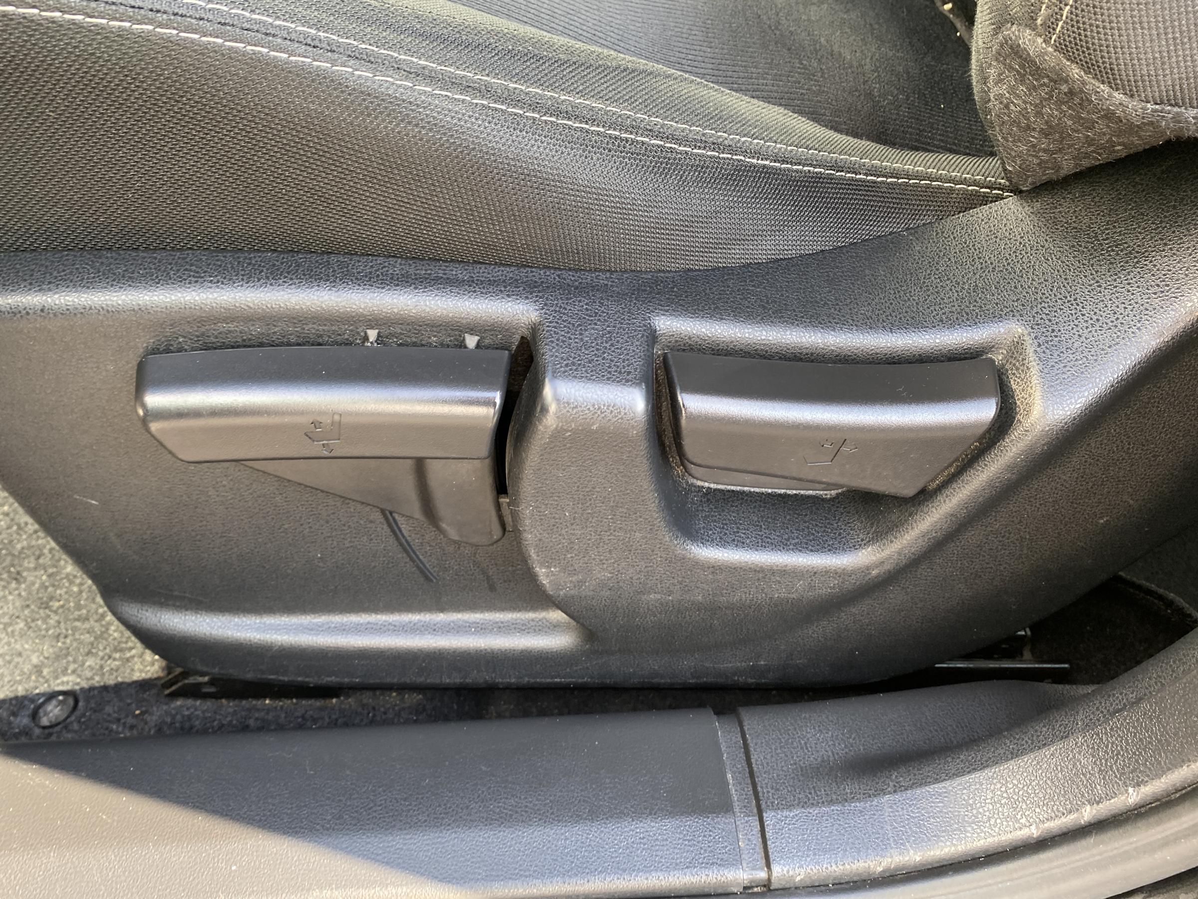 Nissan Qashqai, 2011 - pohled č. 16