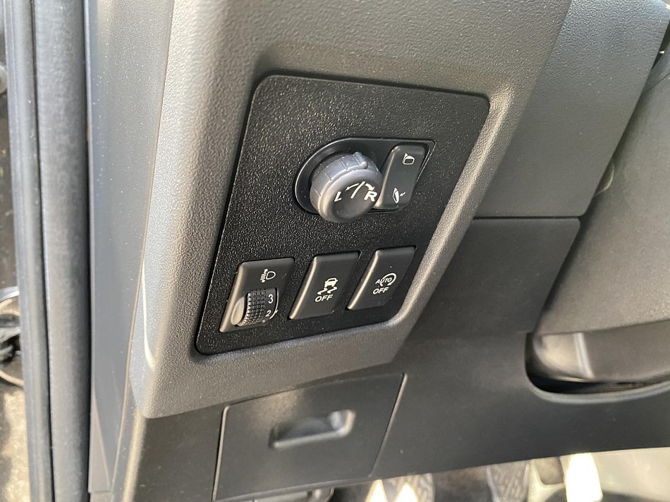 Nissan Qashqai 1.6i Connect