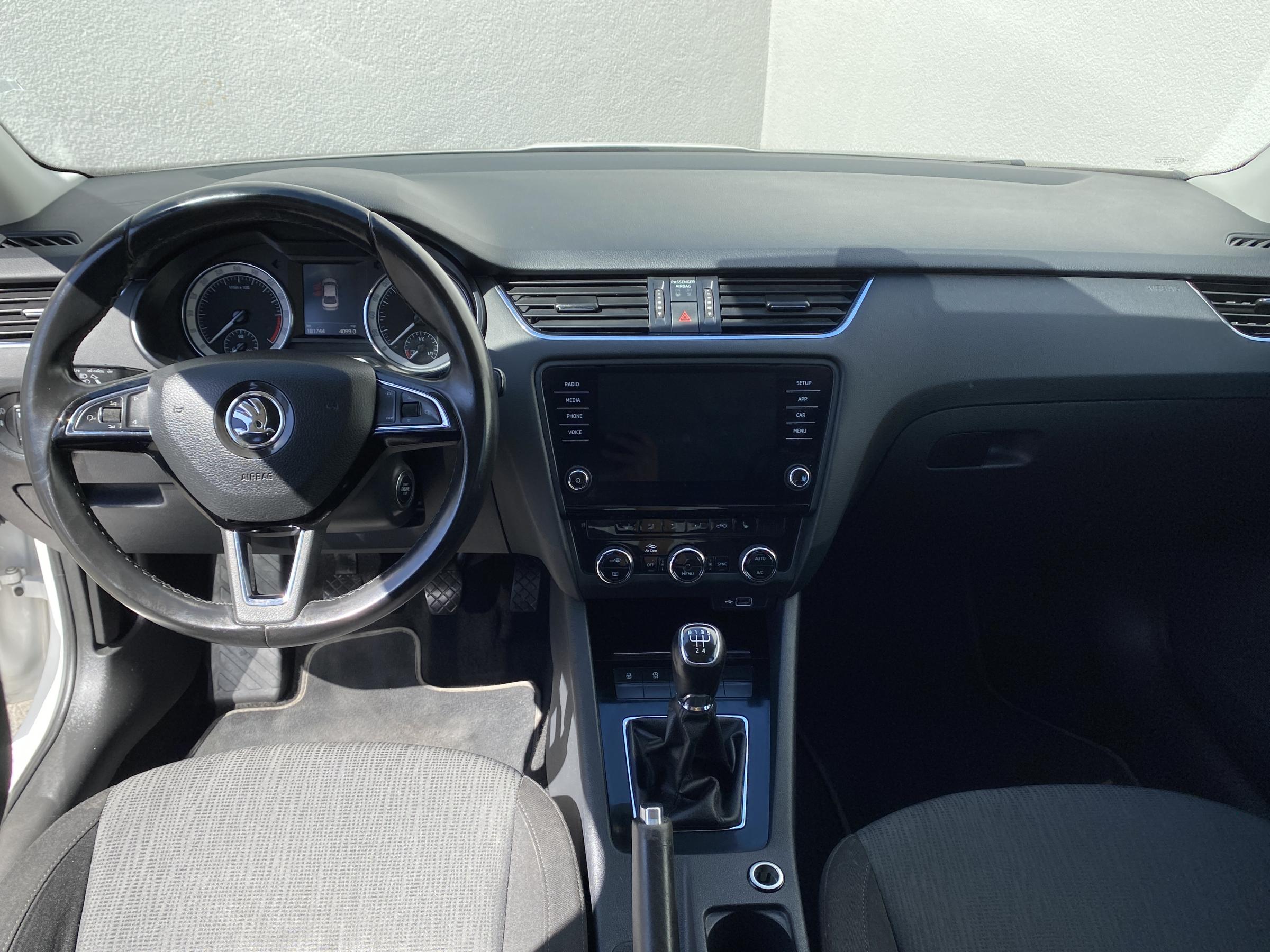 Škoda Octavia III, 2019 - pohled č. 8