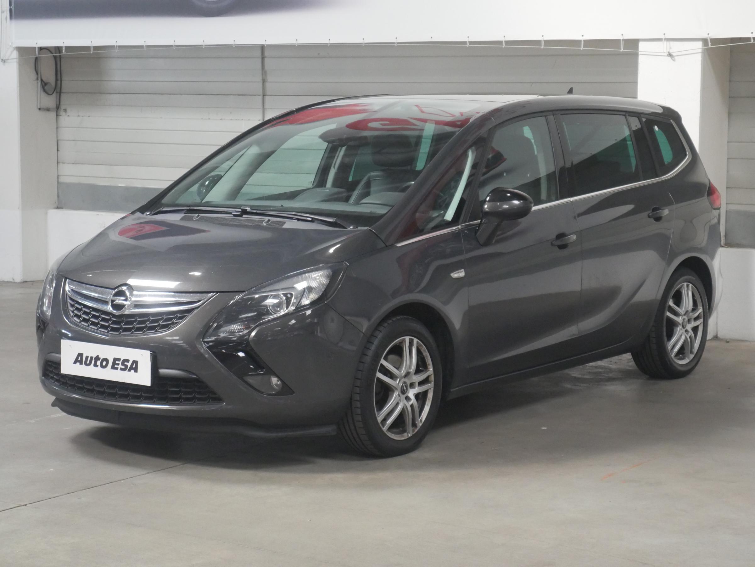 Opel Zafira, 2014 - pohled č. 3