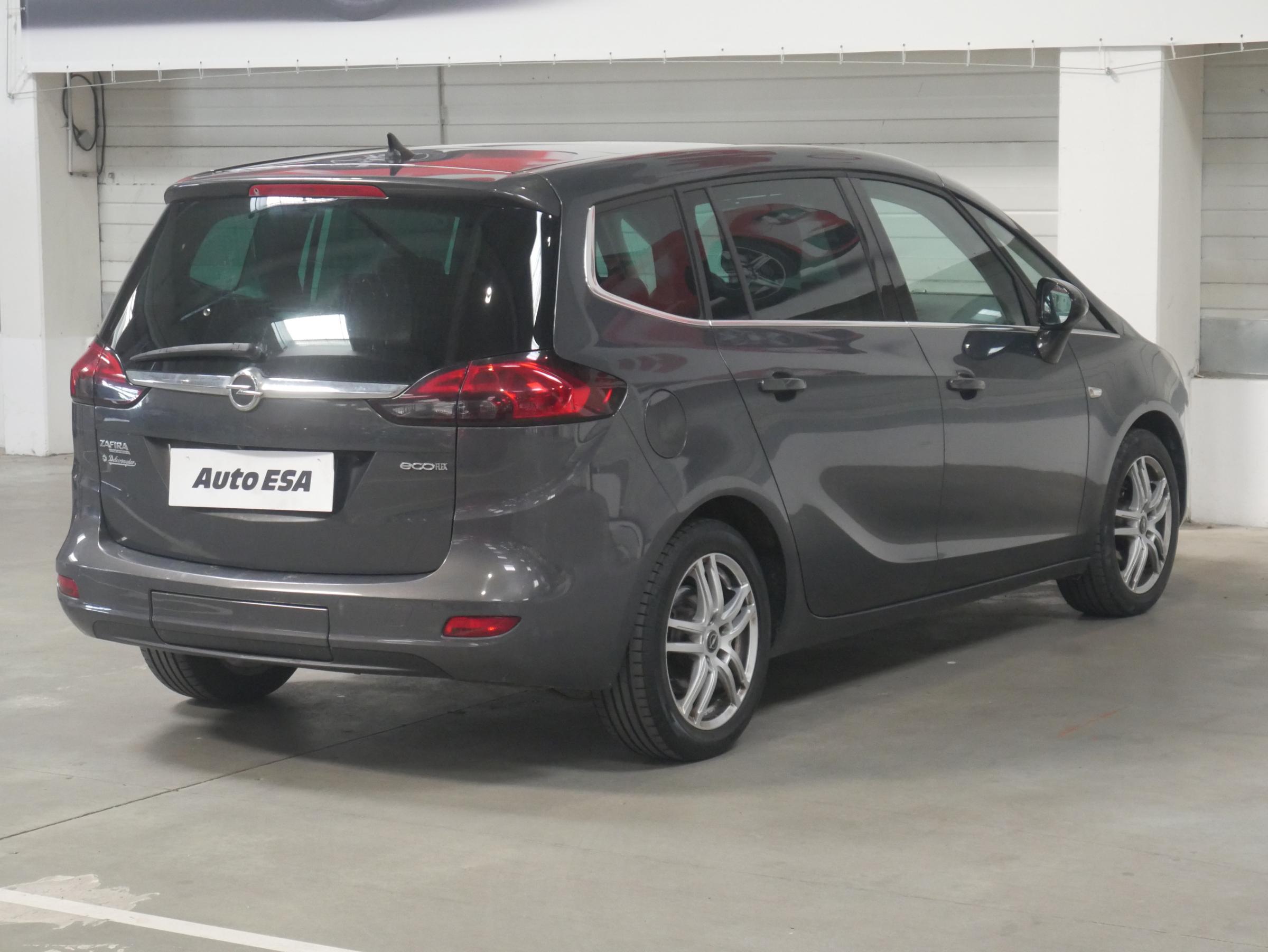 Opel Zafira, 2014 - pohled č. 4