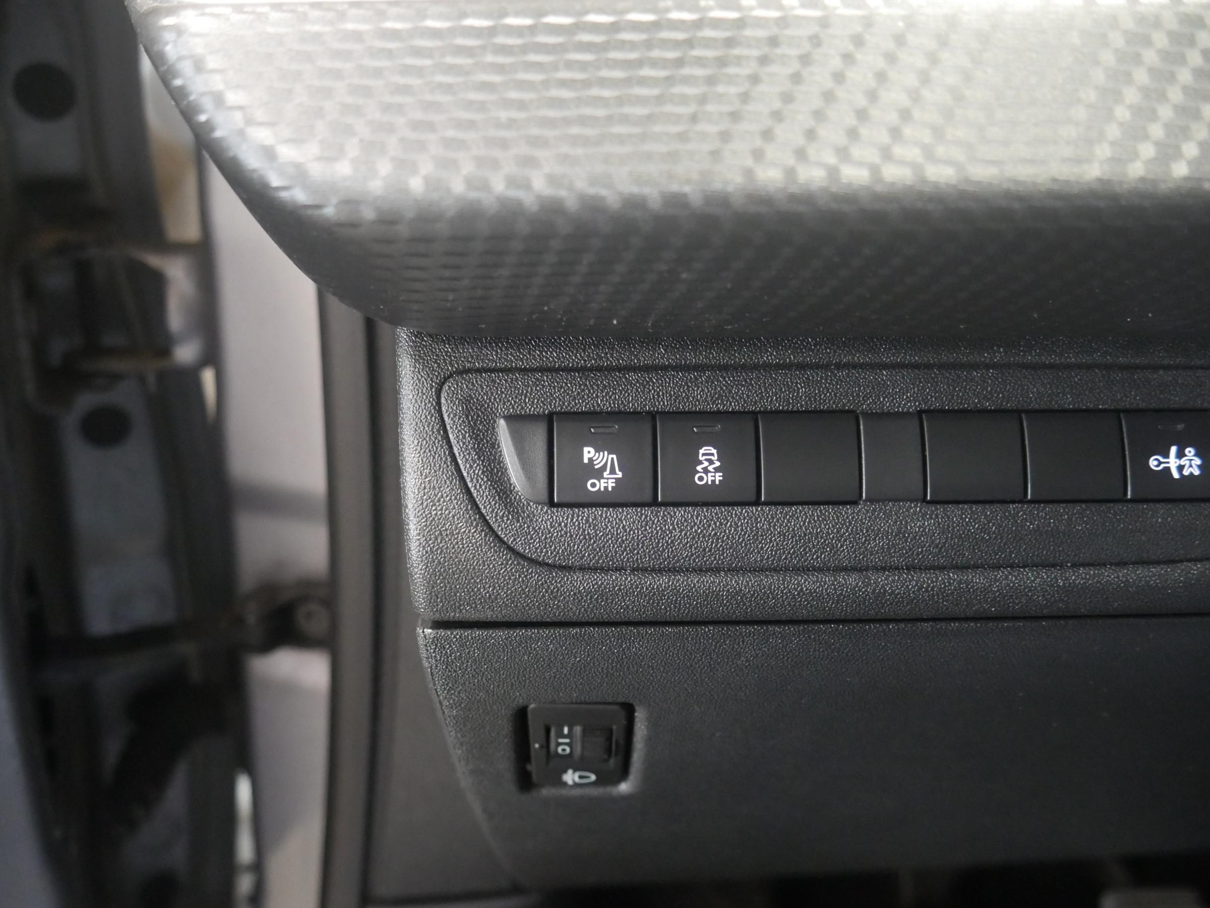 Peugeot 2008, 2013 - pohled č. 14