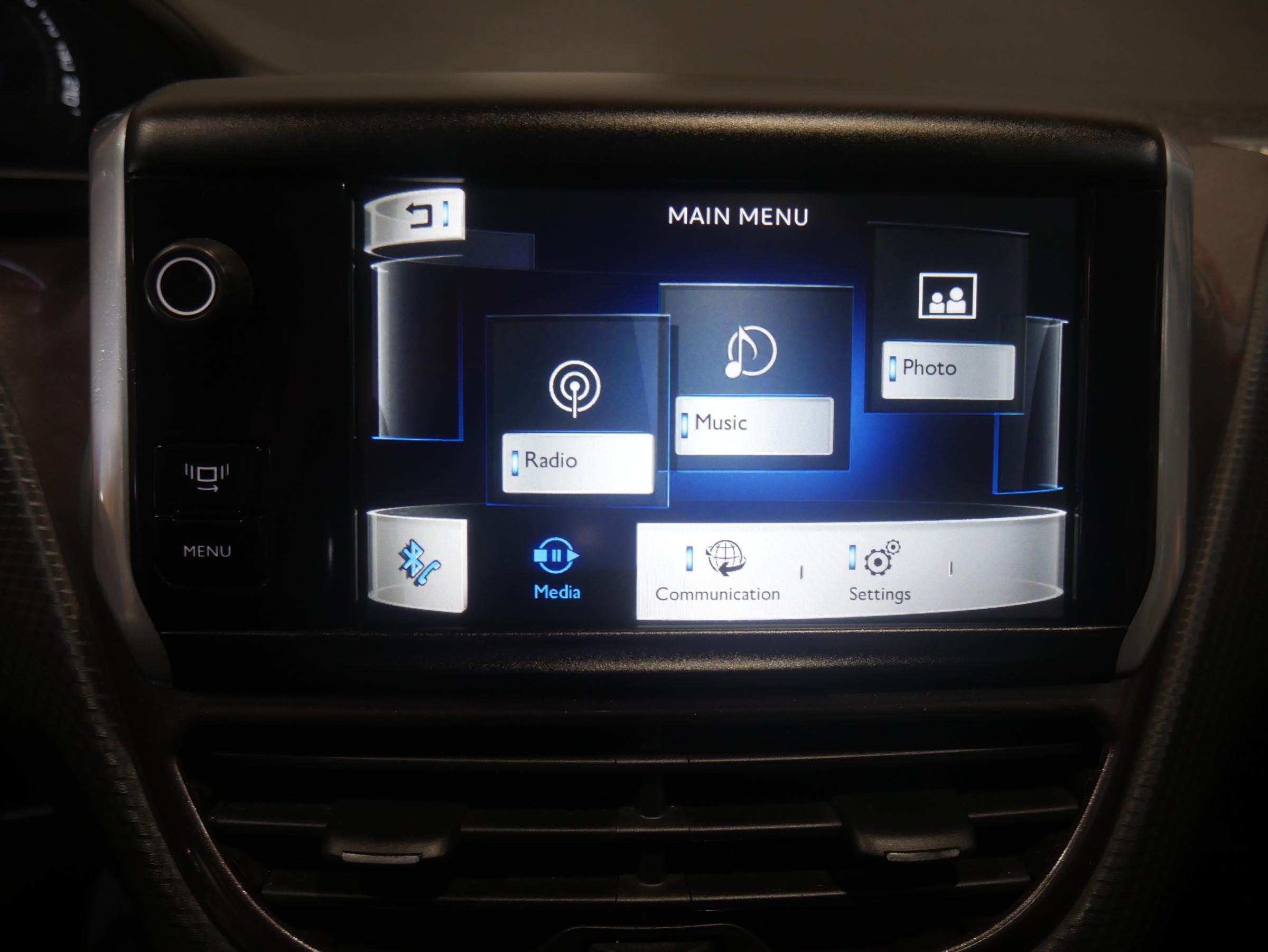 Peugeot 2008, 2013 - pohled č. 16