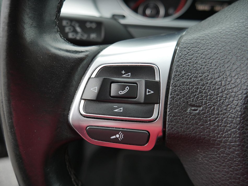 Volkswagen Passat 2.0TDi R-Line