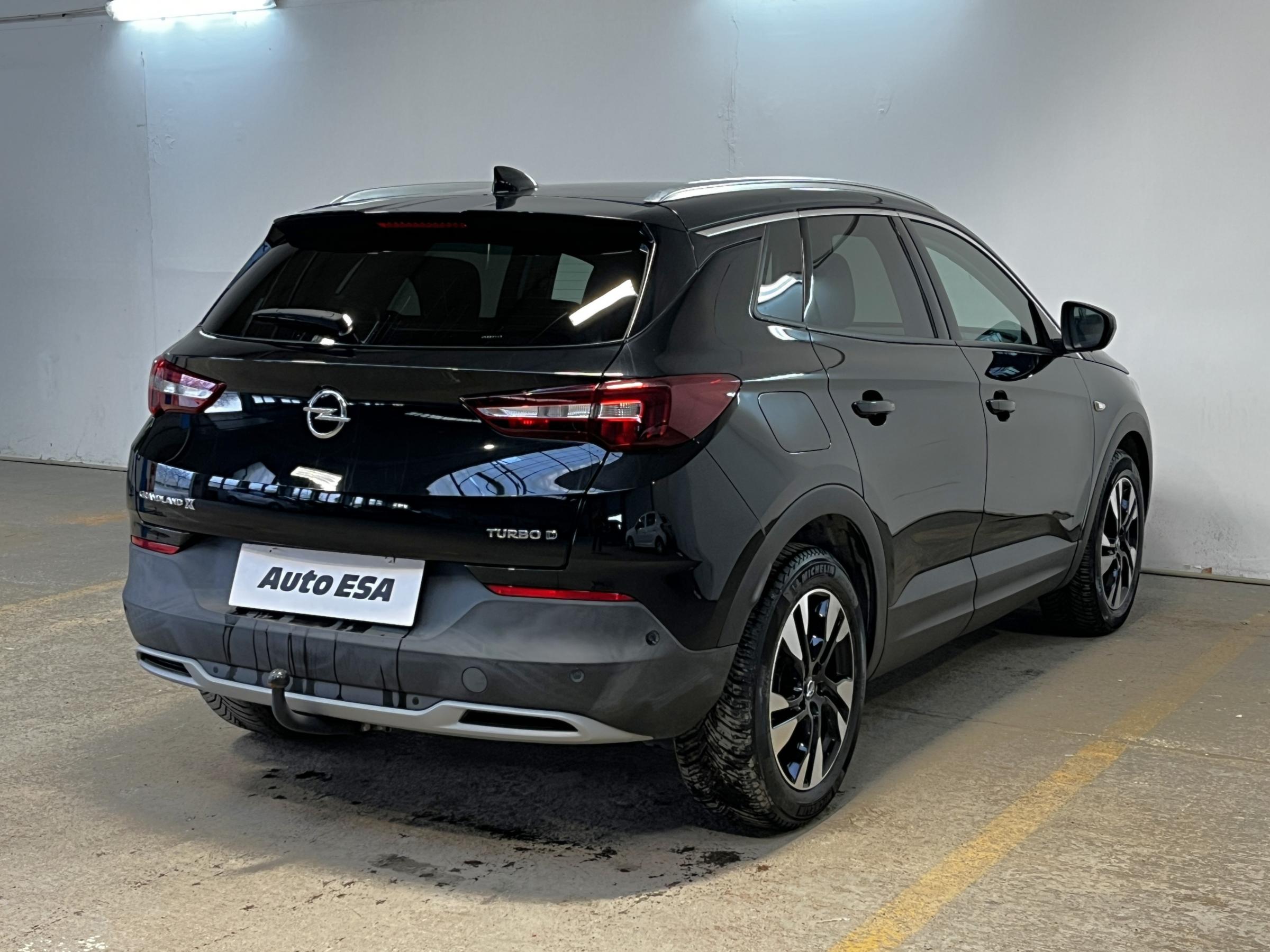 Vauxhall Grandland X, 2018 - pohled č. 4