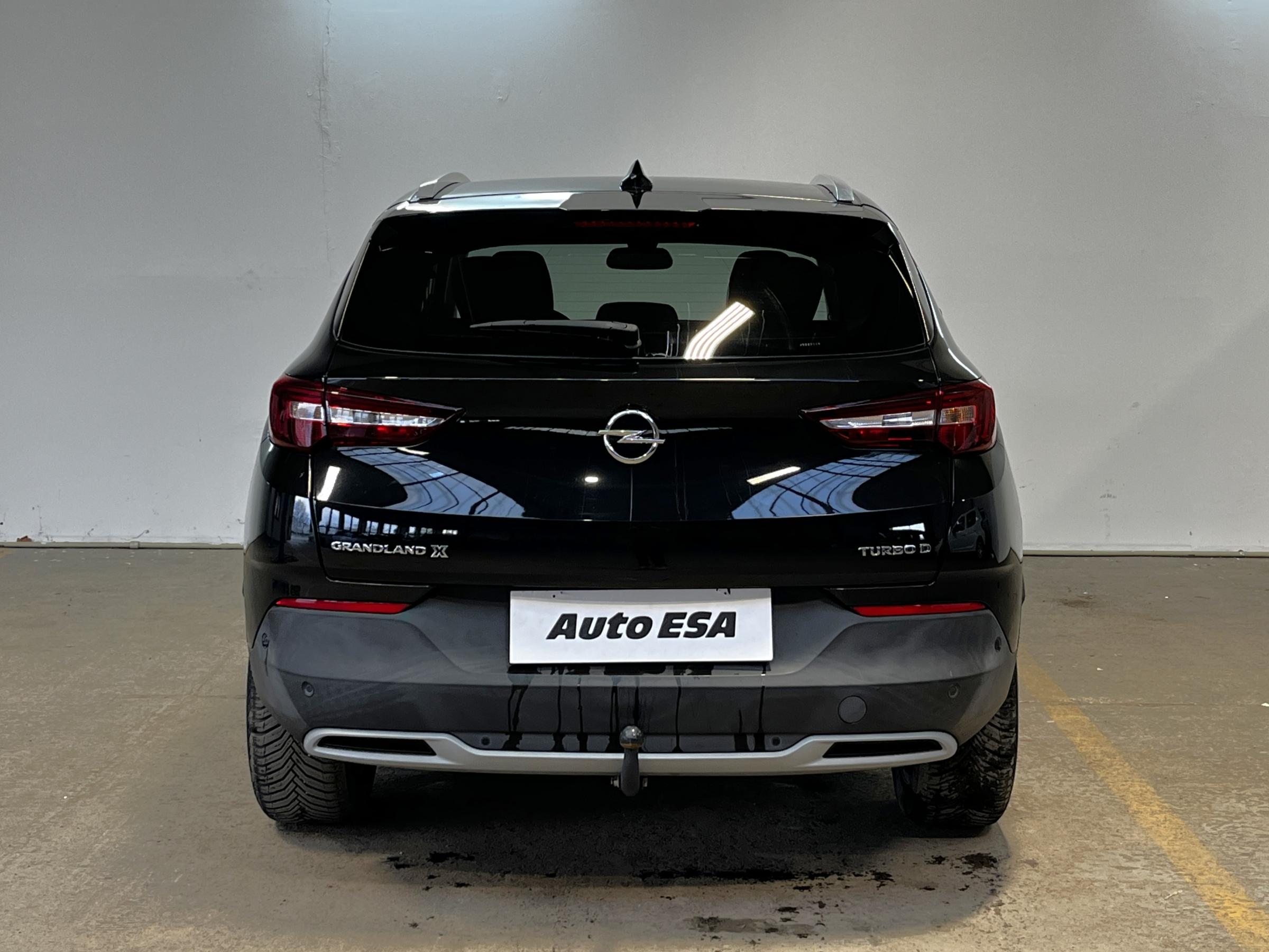 Vauxhall Grandland X, 2018 - pohled č. 5