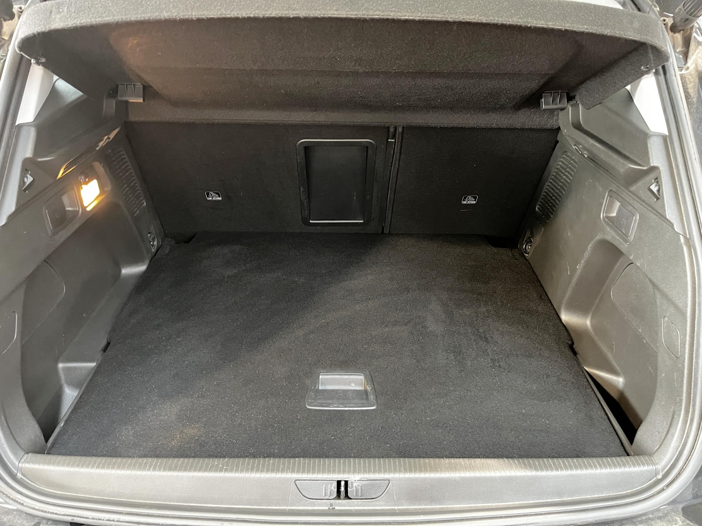 Vauxhall Grandland X, 2018 - pohled č. 7