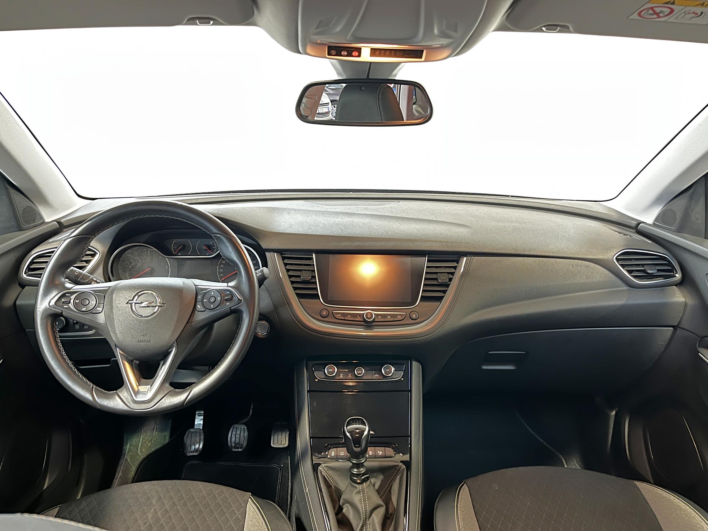 Vauxhall Grandland X, 2018 - pohled č. 8