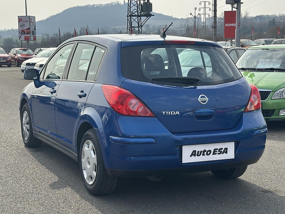 Nissan Tiida 1.6i 