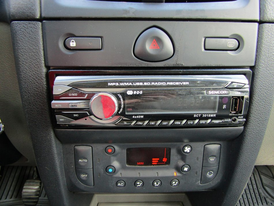 Renault Clio 1.2 i 