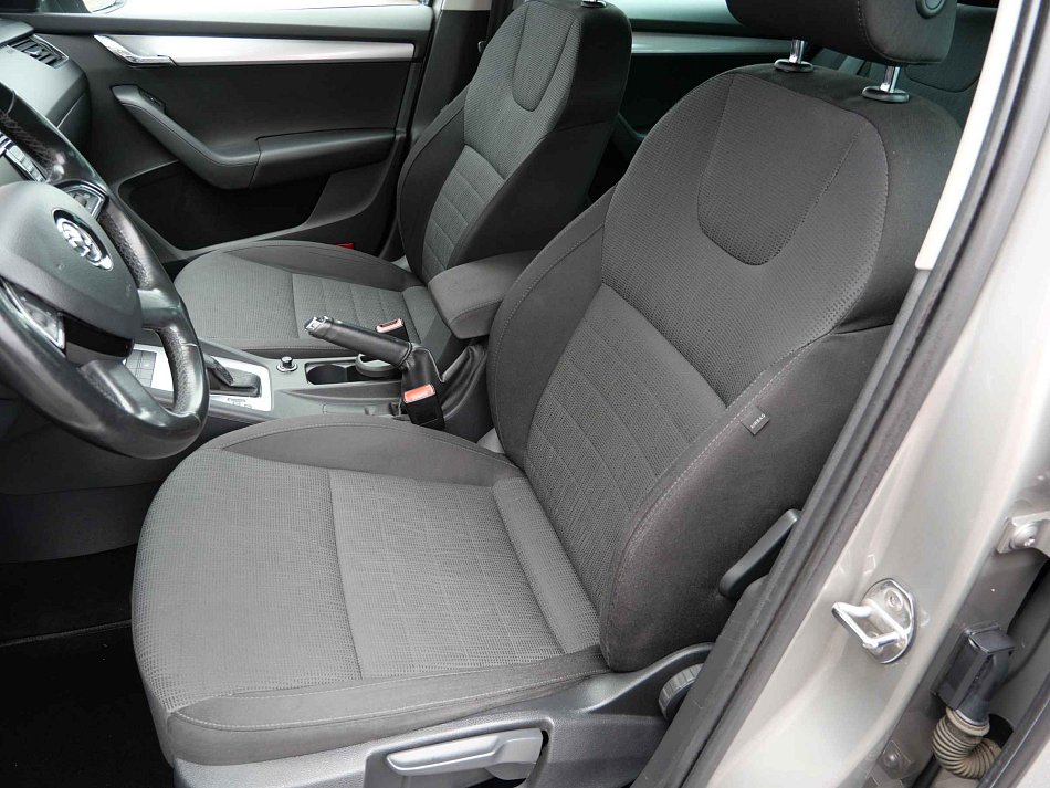 Škoda Octavia III 2.0TDi Elegance