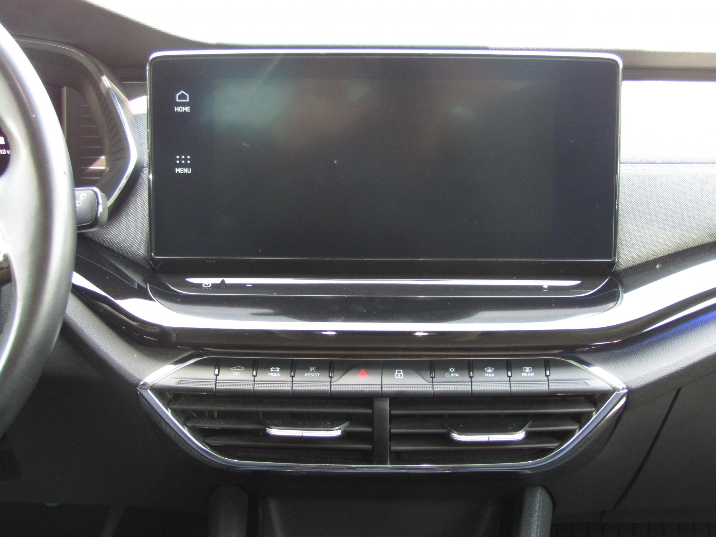 Škoda Octavia IV, 2020 - pohled č. 10