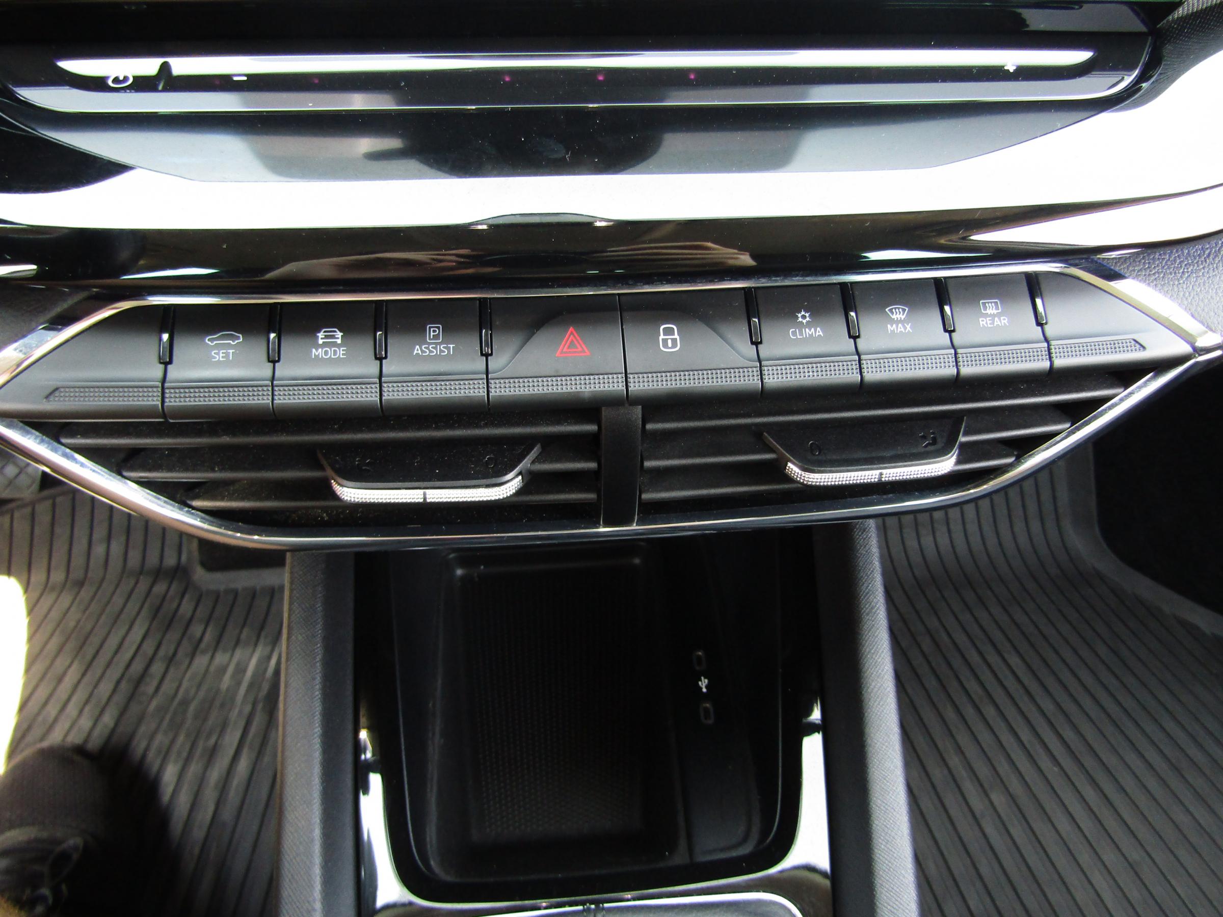 Škoda Octavia IV, 2020 - pohled č. 23