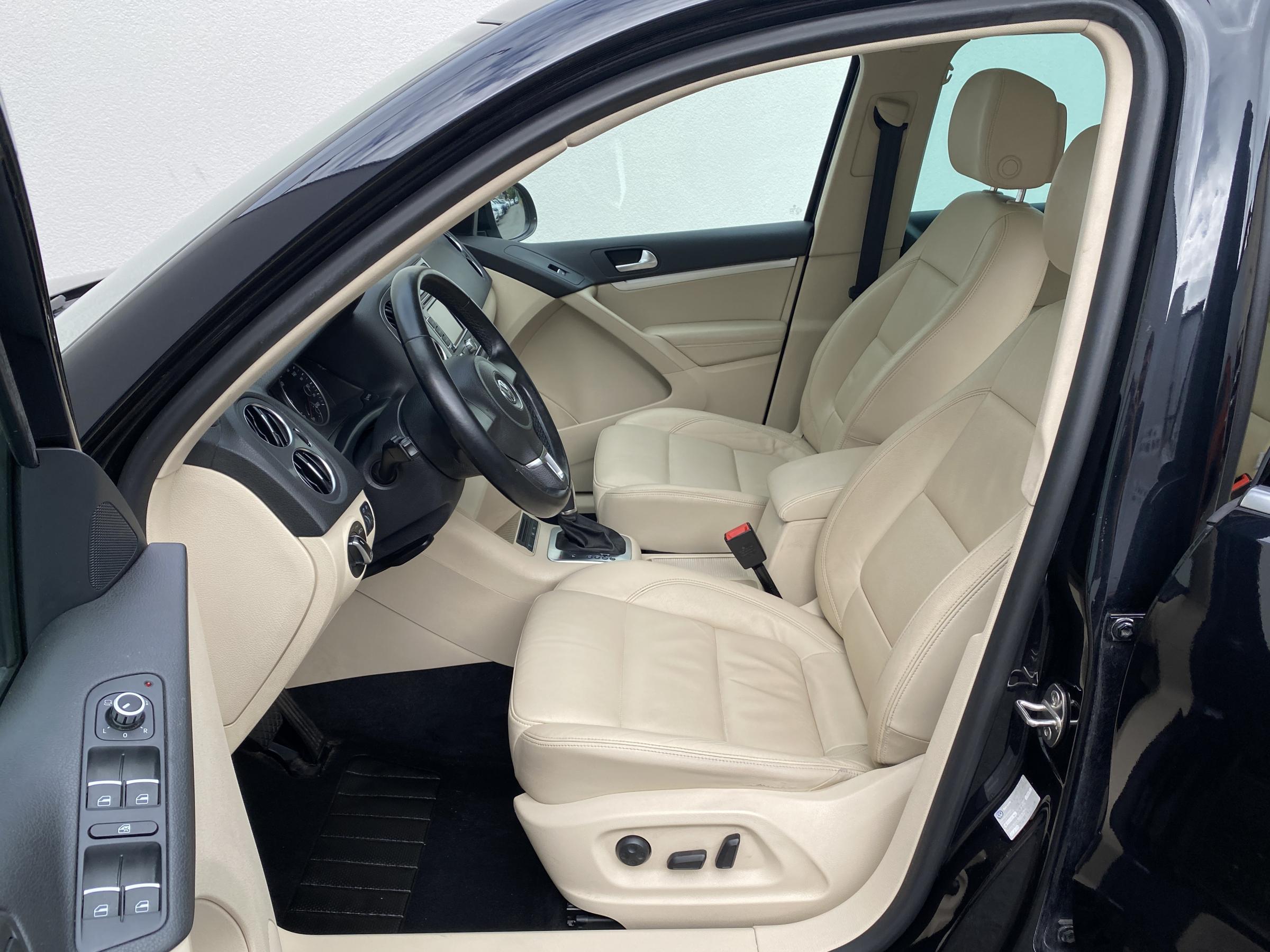 Volkswagen Tiguan, 2012 - pohled č. 12