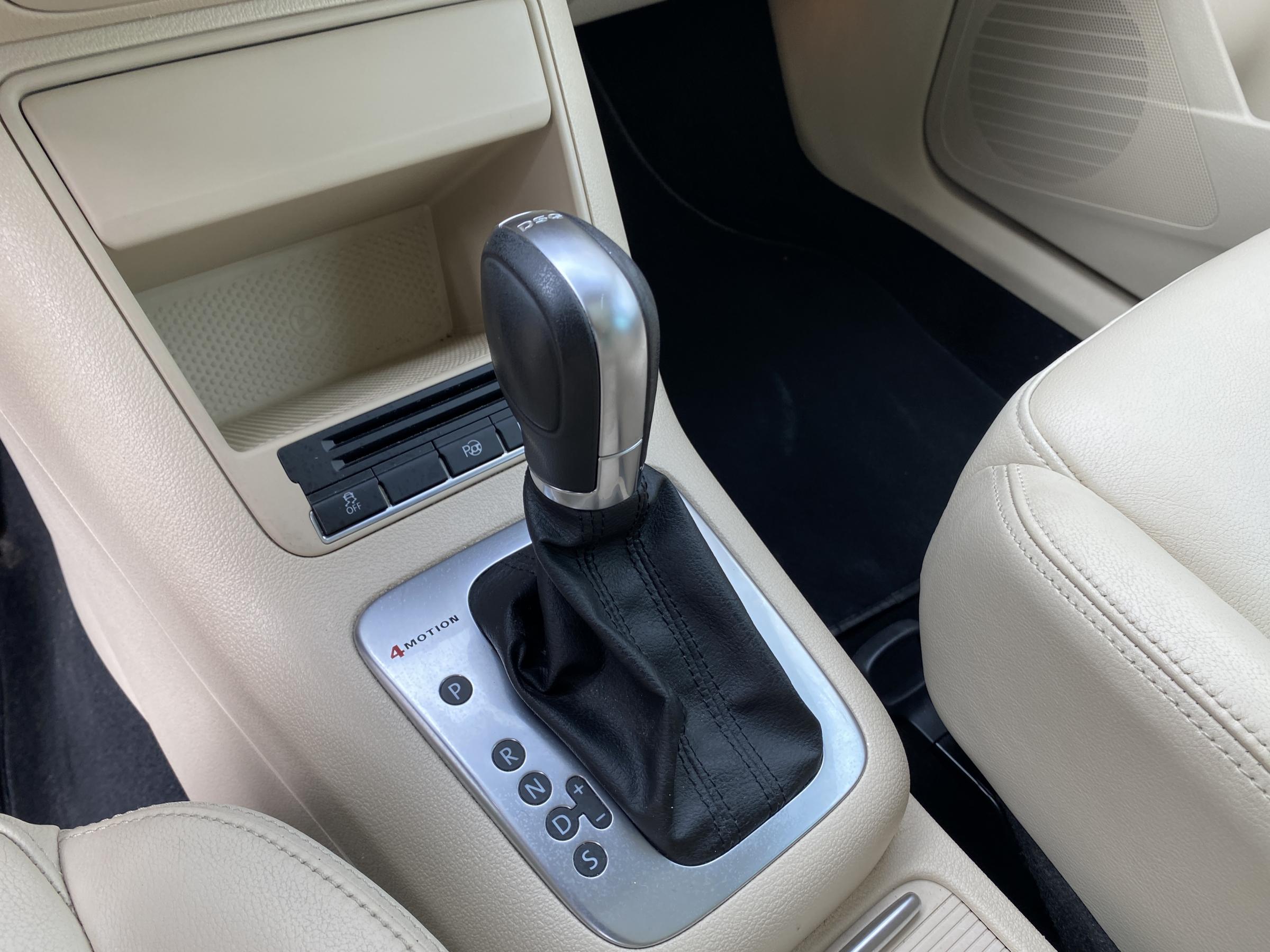 Volkswagen Tiguan, 2012 - pohled č. 17