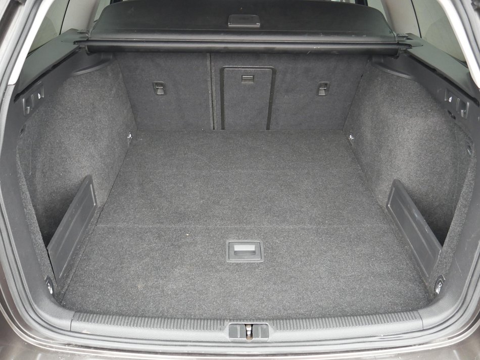 Volkswagen Passat 2.0TDi R-Line