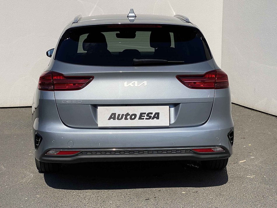 Kia Ceed 1.5 T-GDi TOP SW