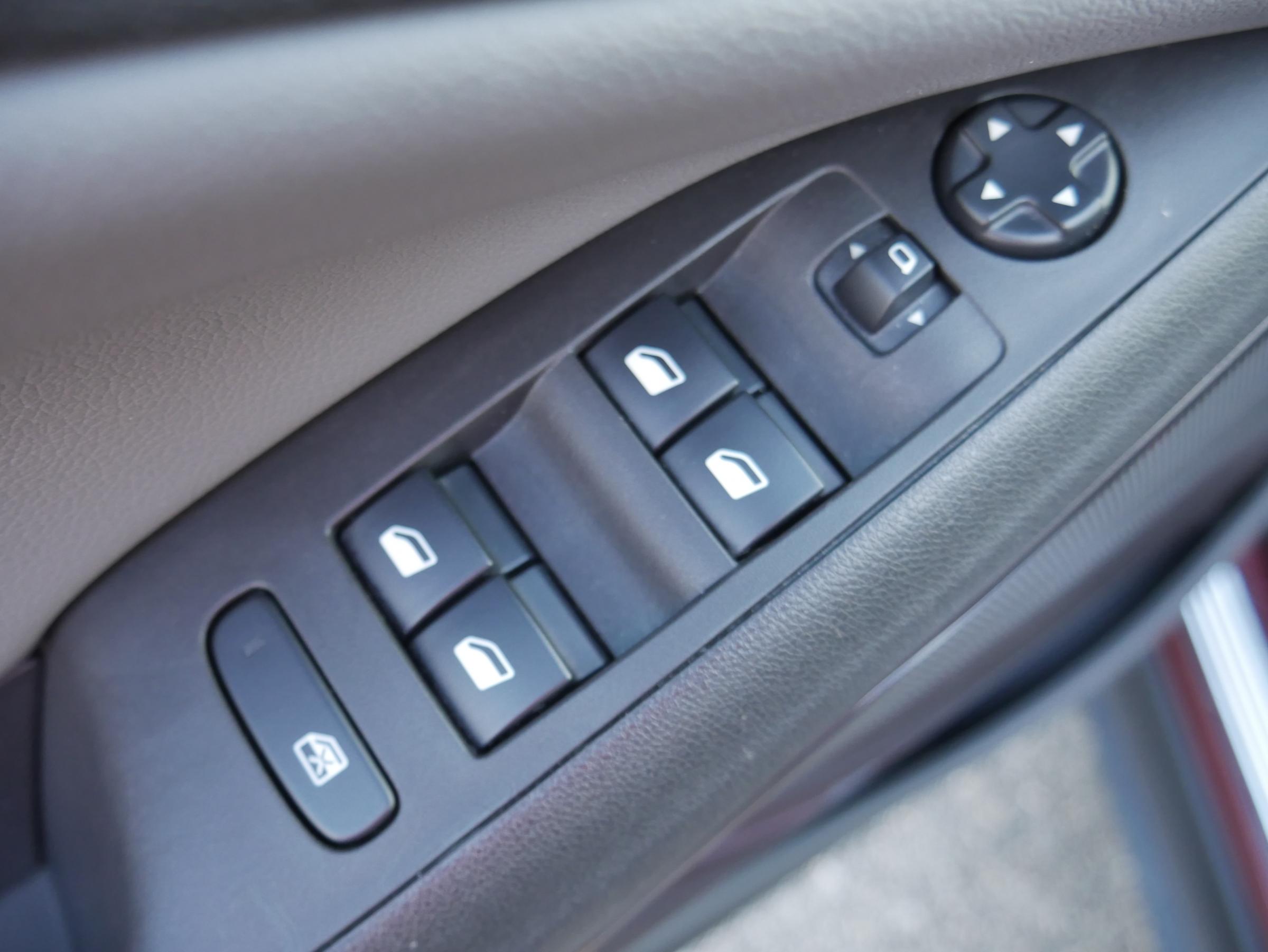 Vauxhall Crossland X, 2018 - pohled č. 16