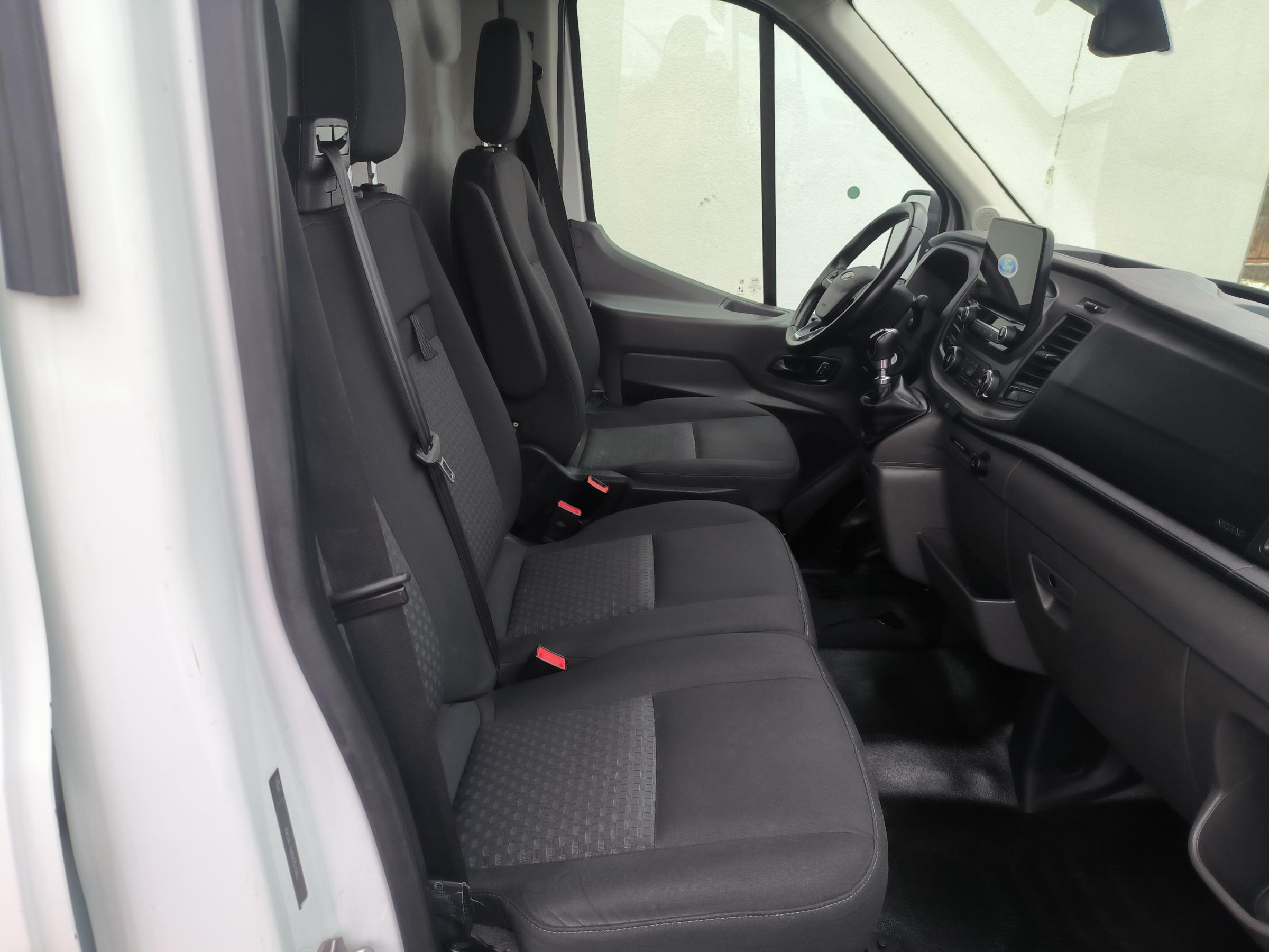 Ford Transit, 2020 - pohled č. 26