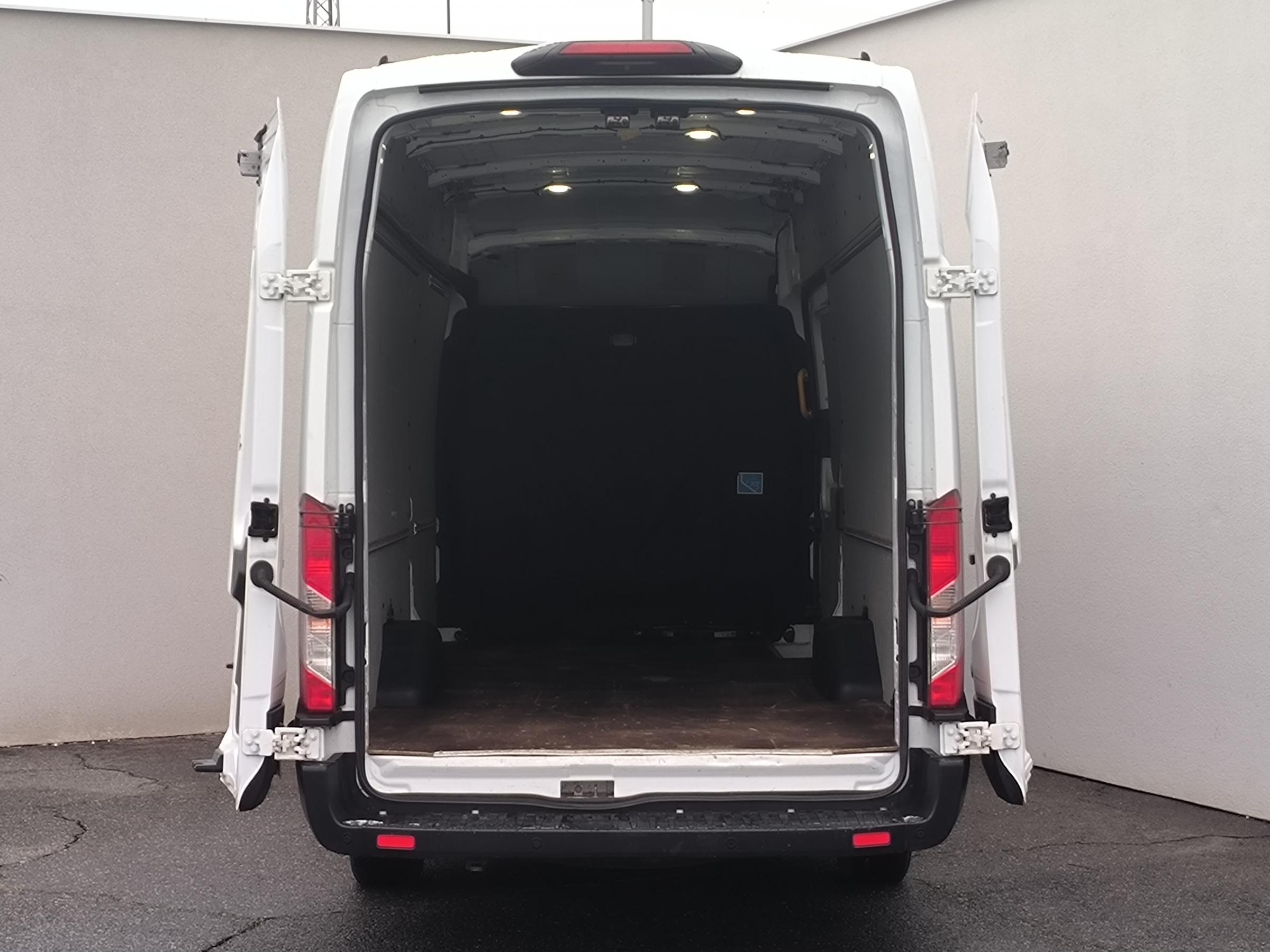 Ford Transit, 2020 - pohled č. 7