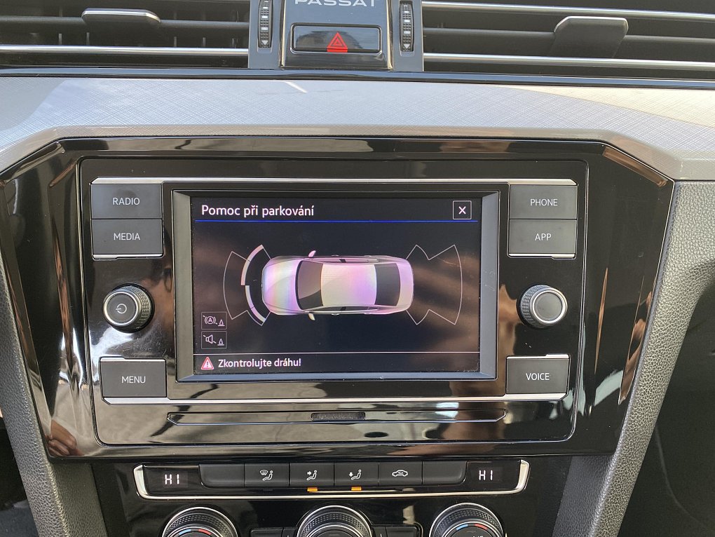 Volkswagen Passat 1.5 TSi Business