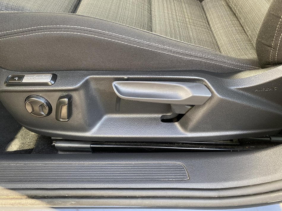 Volkswagen Passat 1.5 TSi Business