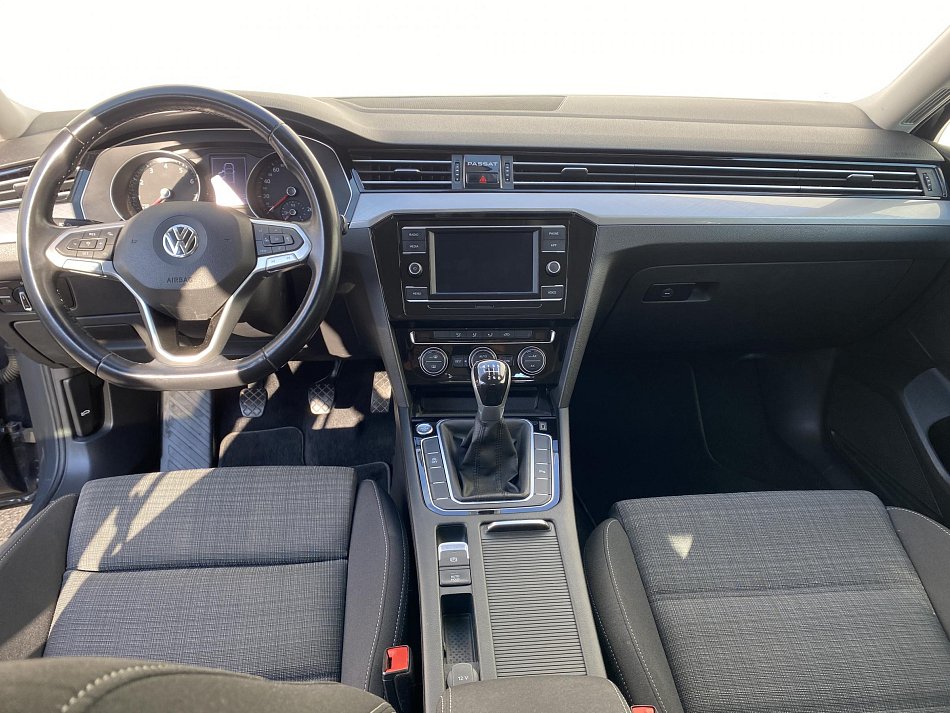 Volkswagen Passat 1.5 TSi Business