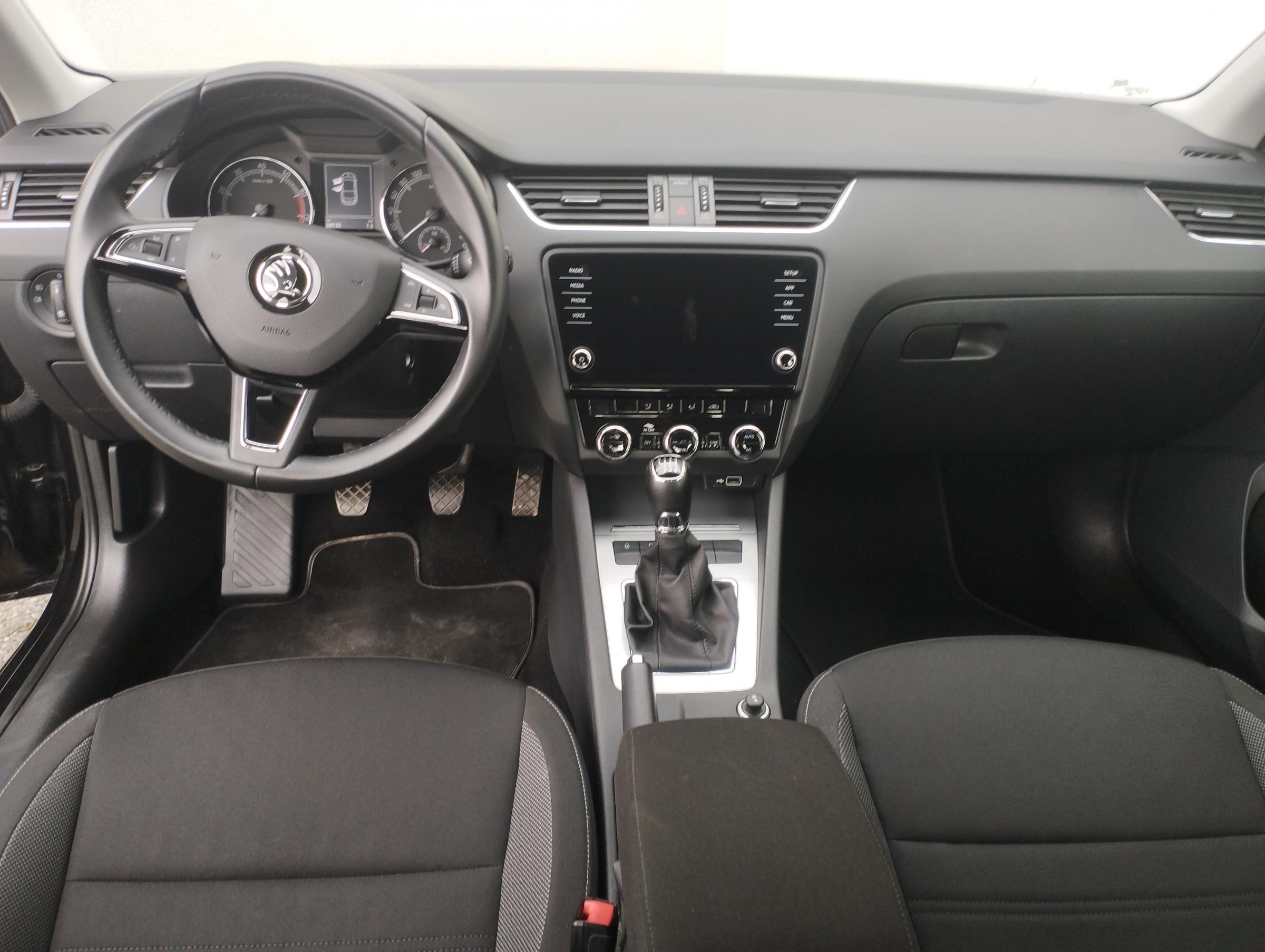 Škoda Octavia III, 2018 - pohled č. 11