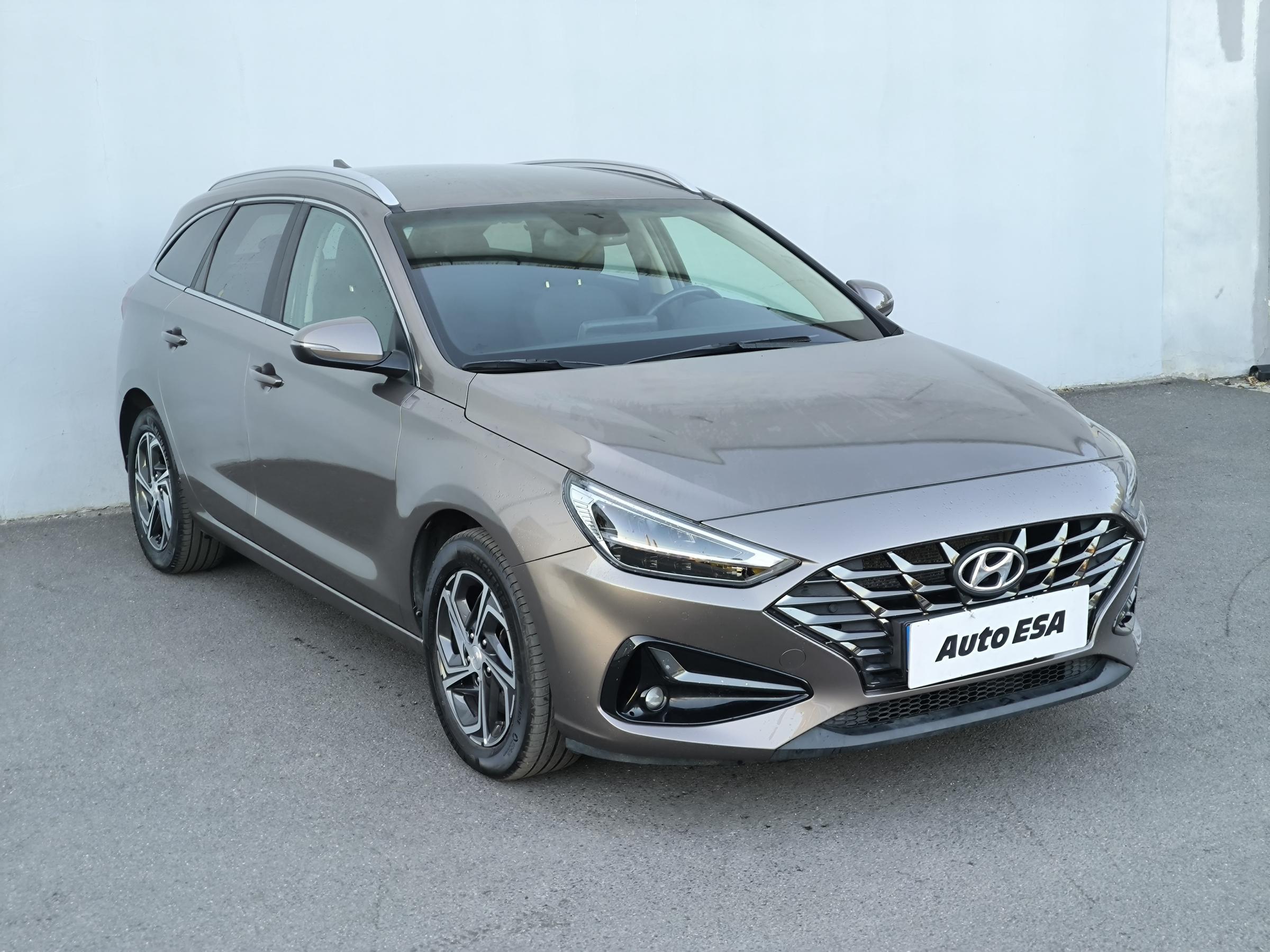 Hyundai i30, 2022