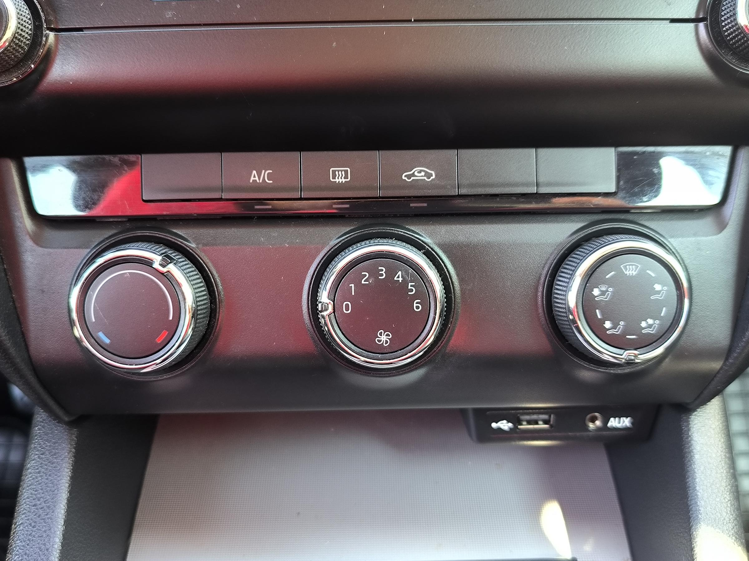 Škoda Octavia III, 2013 - pohled č. 13