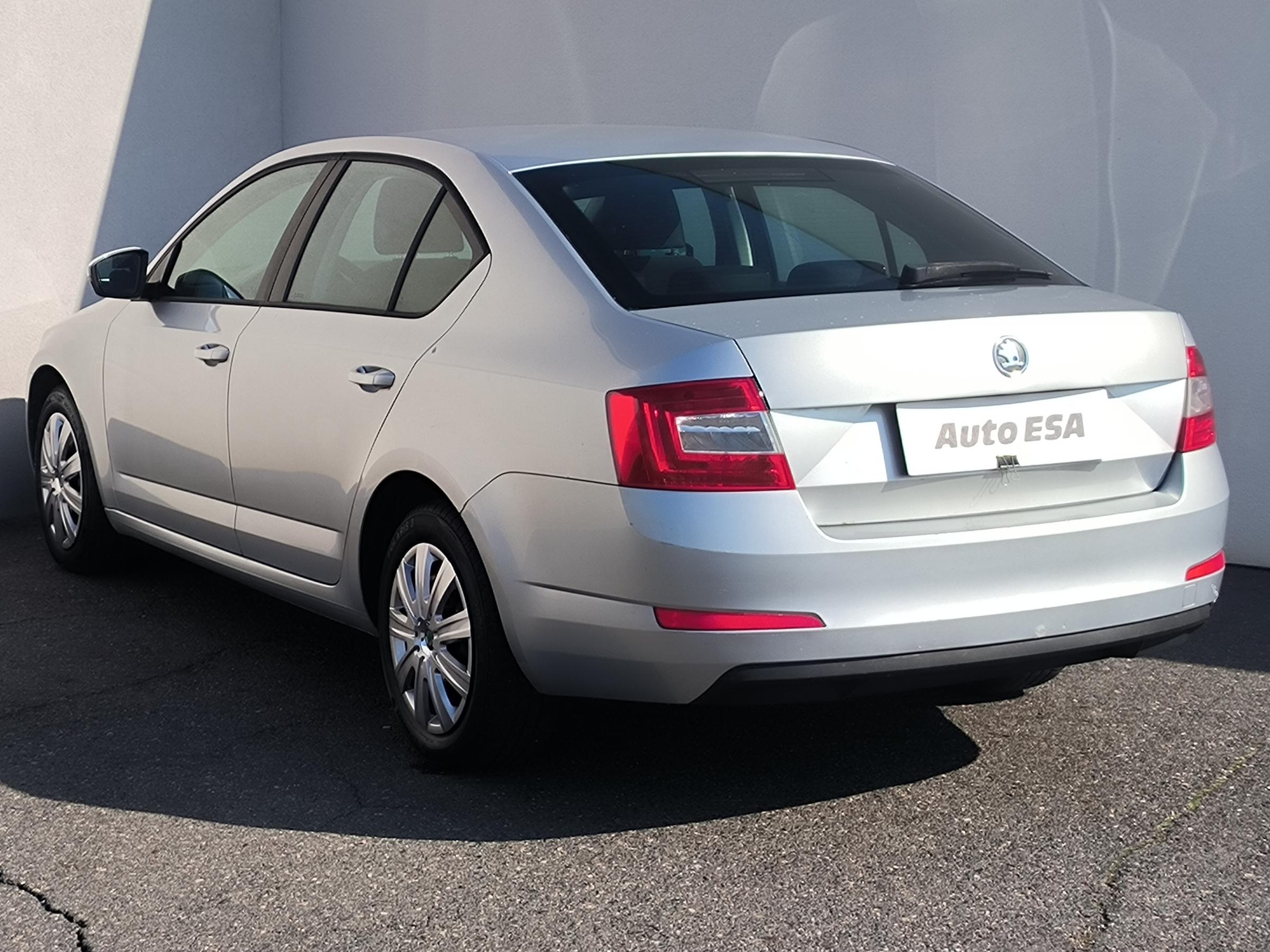 Škoda Octavia III, 2013 - pohled č. 6