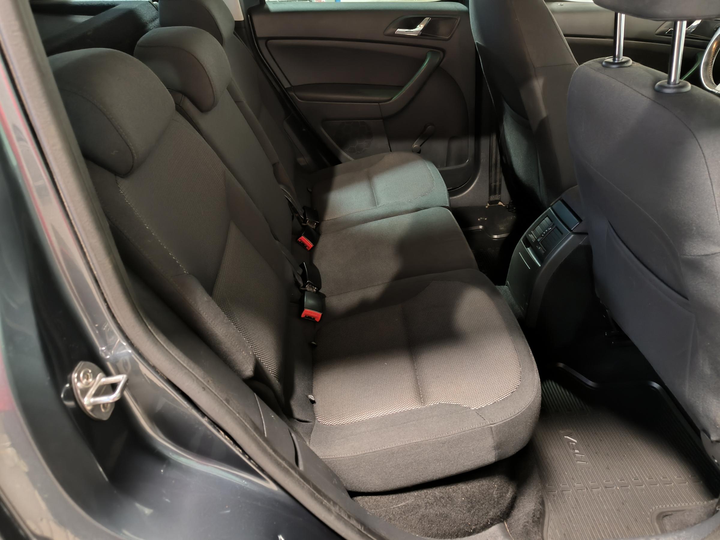 Škoda Yeti, 2015 - pohled č. 11