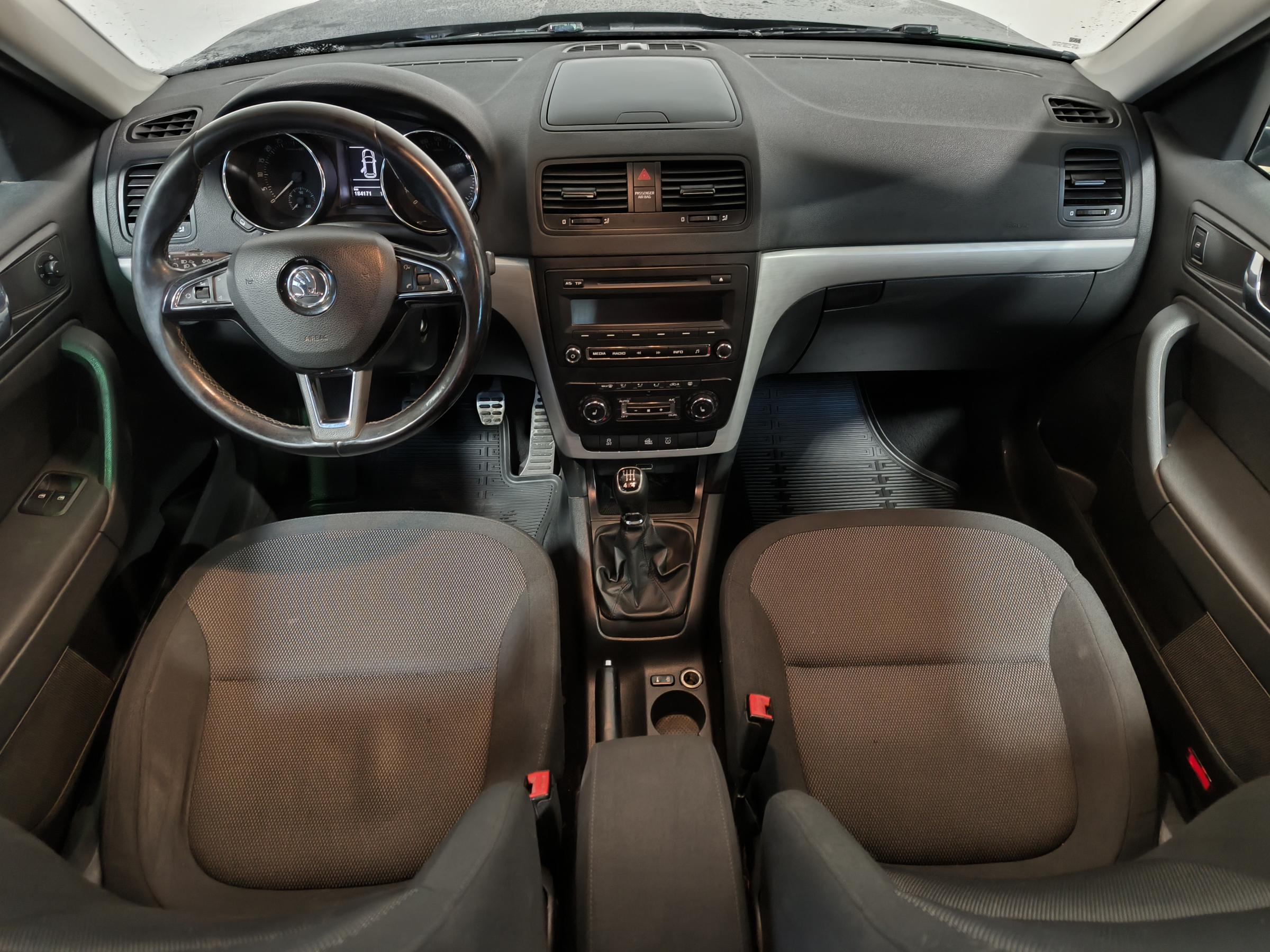 Škoda Yeti, 2015 - pohled č. 8