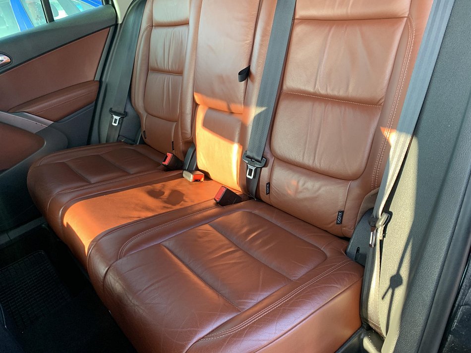 Volkswagen Tiguan 2.0TSi  4x4