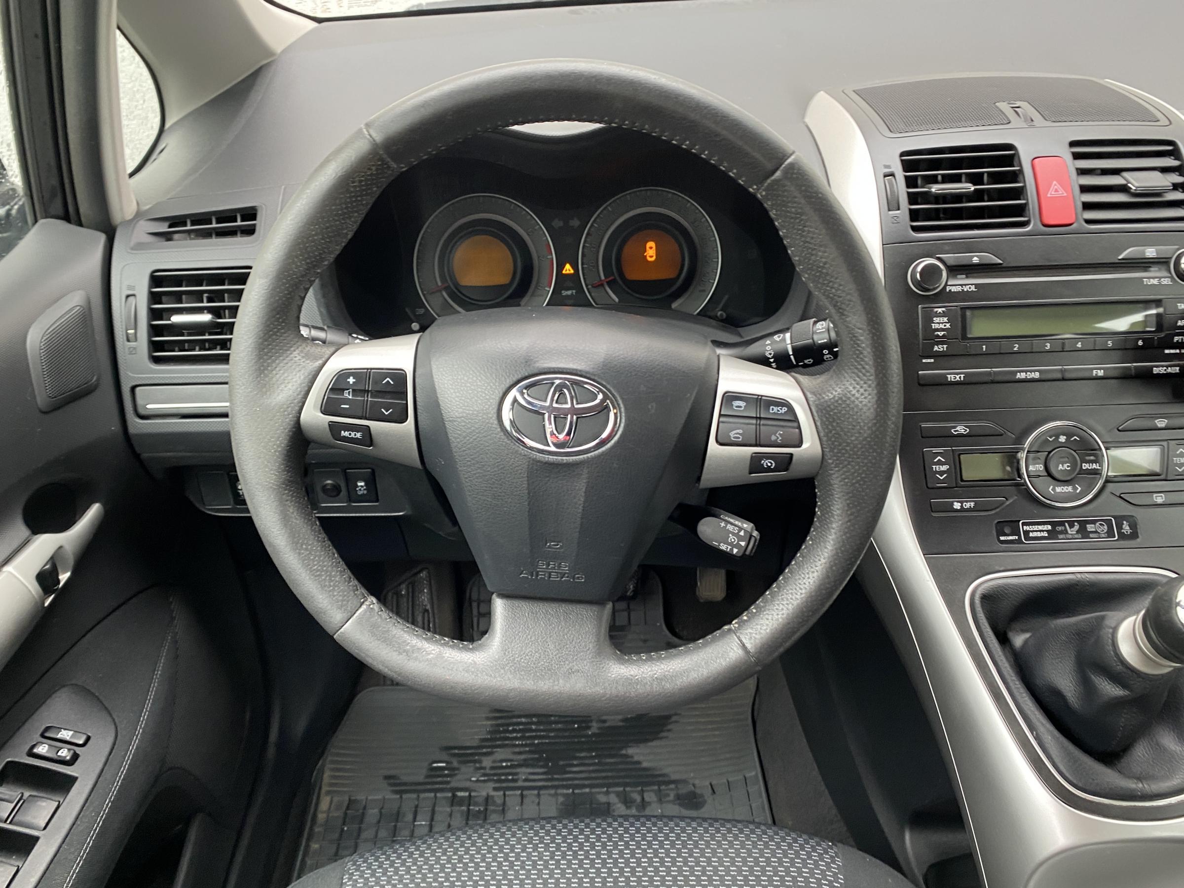 Toyota Auris, 2012 - pohled č. 11