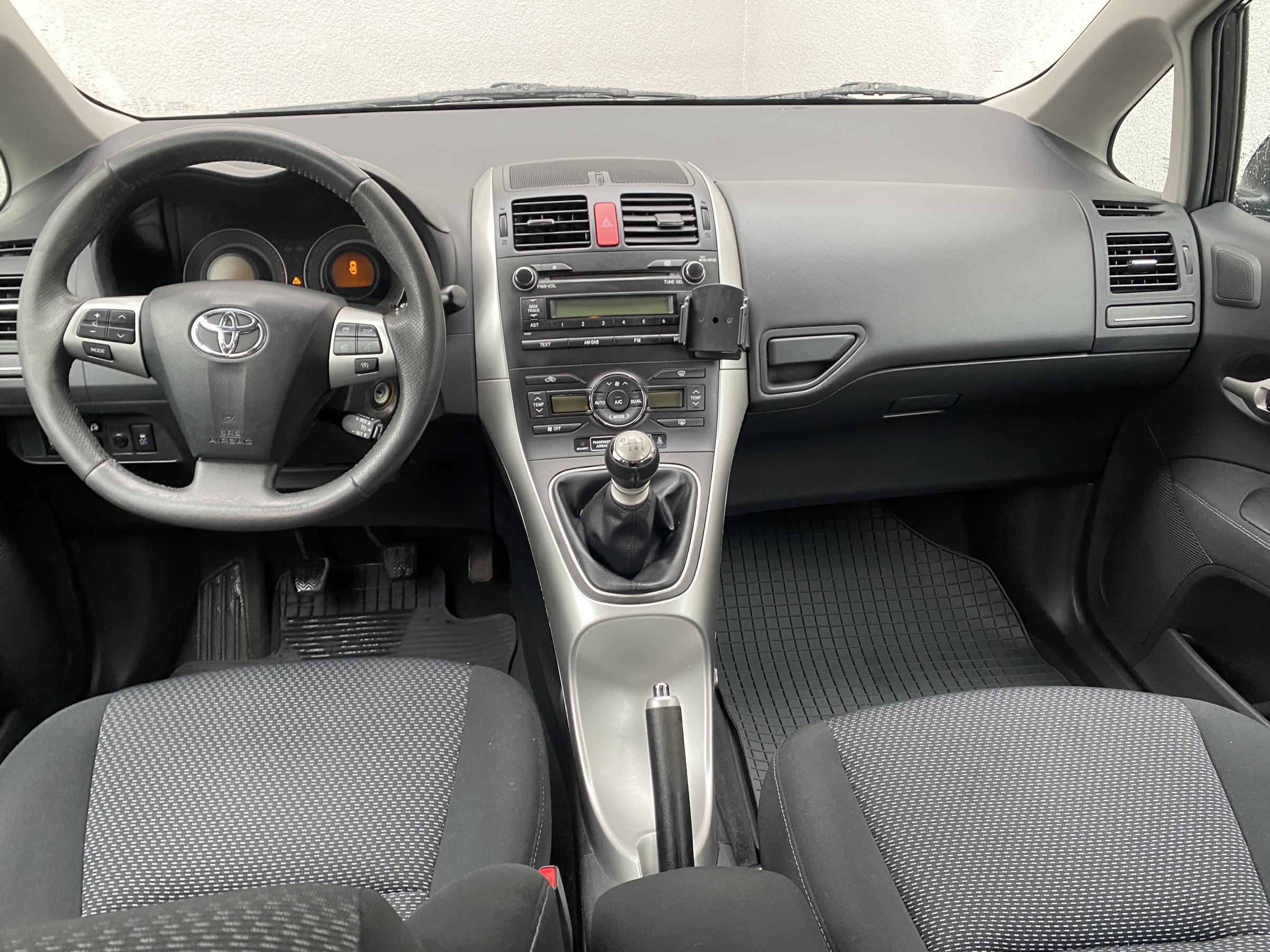 Toyota Auris, 2012 - pohled č. 8