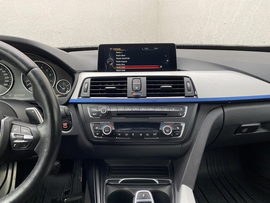 BMW Řada 3 3.0i Sport GT 335i xDrive