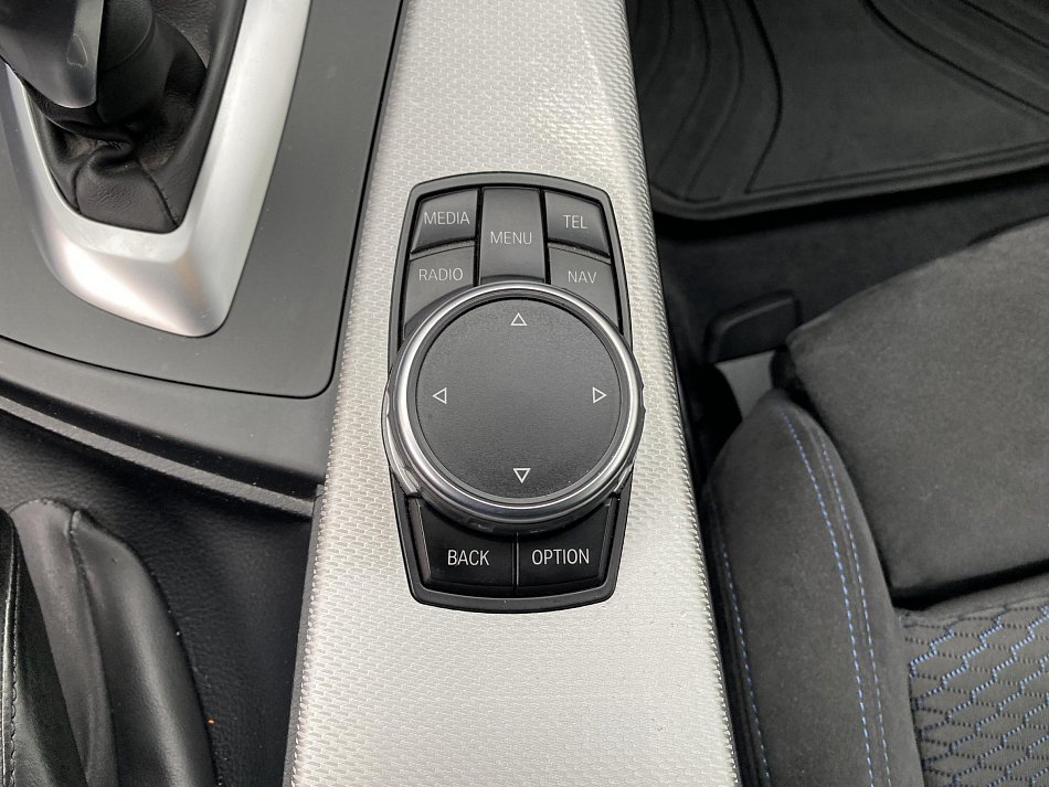 BMW Řada 3 3.0i Sport GT 335i xDrive