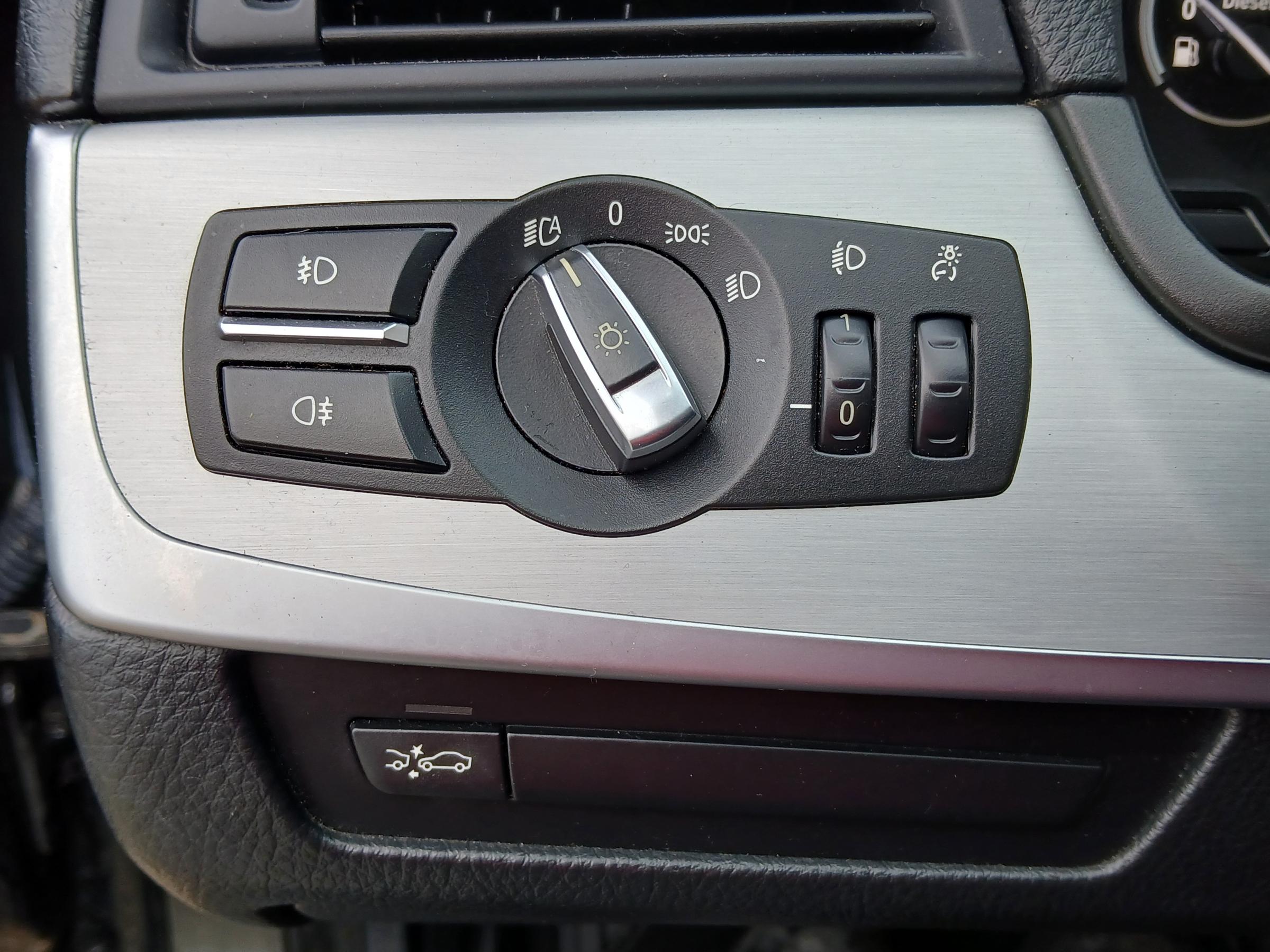 BMW Řada 5, 2011 - pohled č. 12