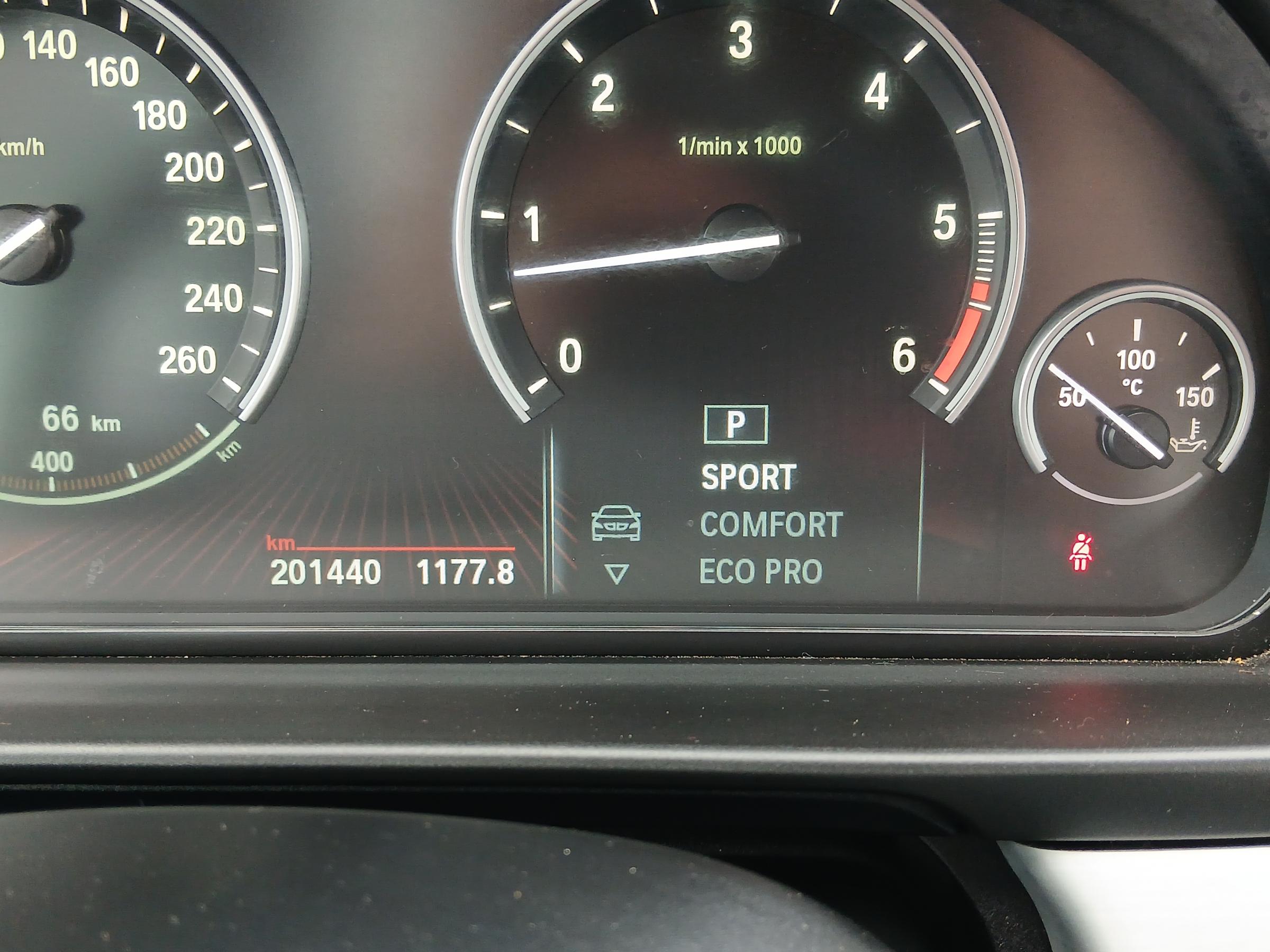 BMW Řada 5, 2011 - pohled č. 17