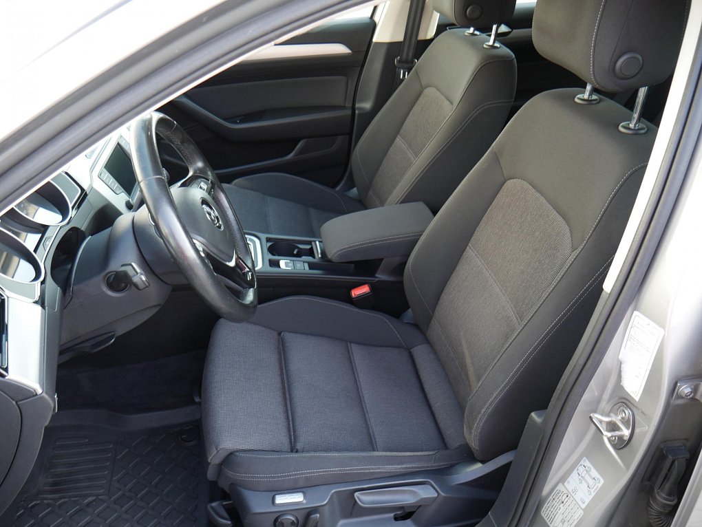 Volkswagen Passat 2.0 TDi 