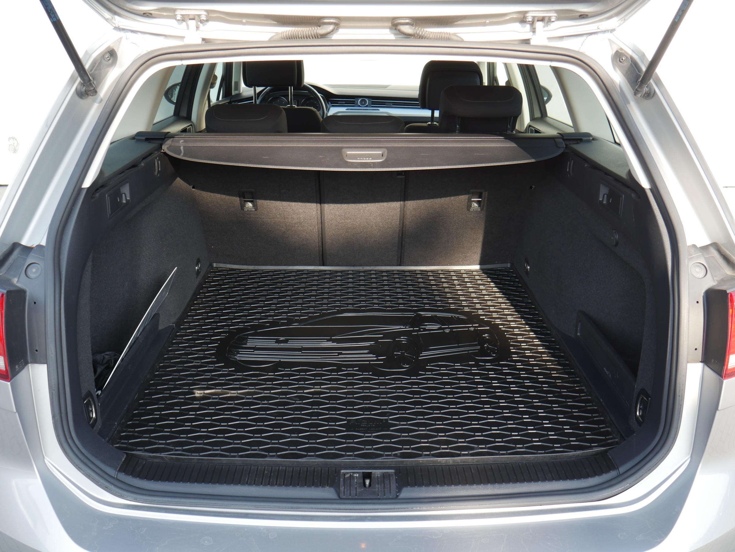 Volkswagen Passat, 2017 - pohled č. 7