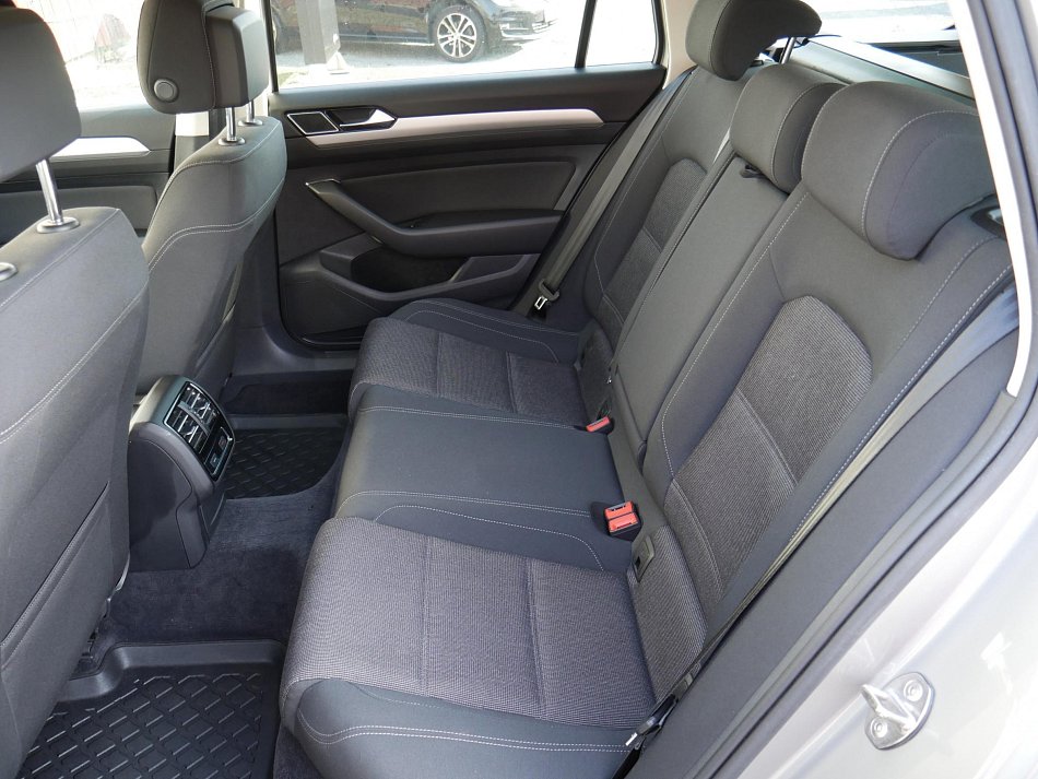 Volkswagen Passat 2.0 TDi 