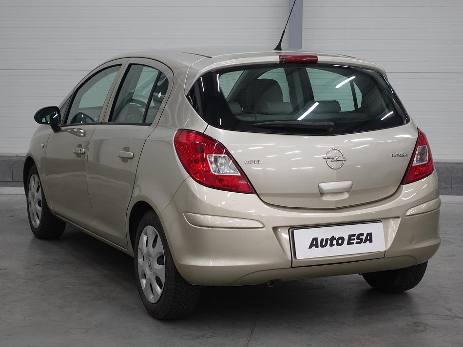Opel Corsa 1.2i 