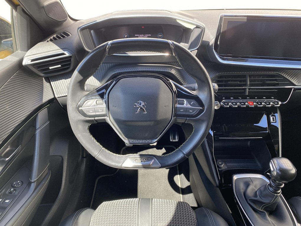 Peugeot 208 1.2 PT GT Line