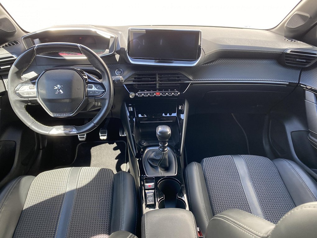 Peugeot 208 1.2 PT GT Line