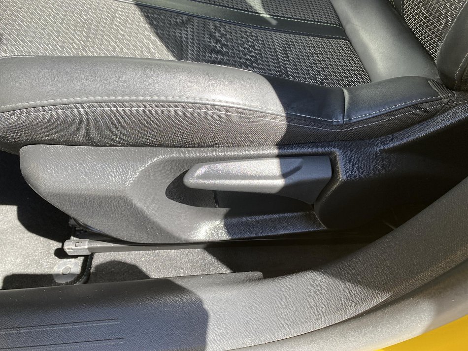 Peugeot 208 1.2 PT GT Line