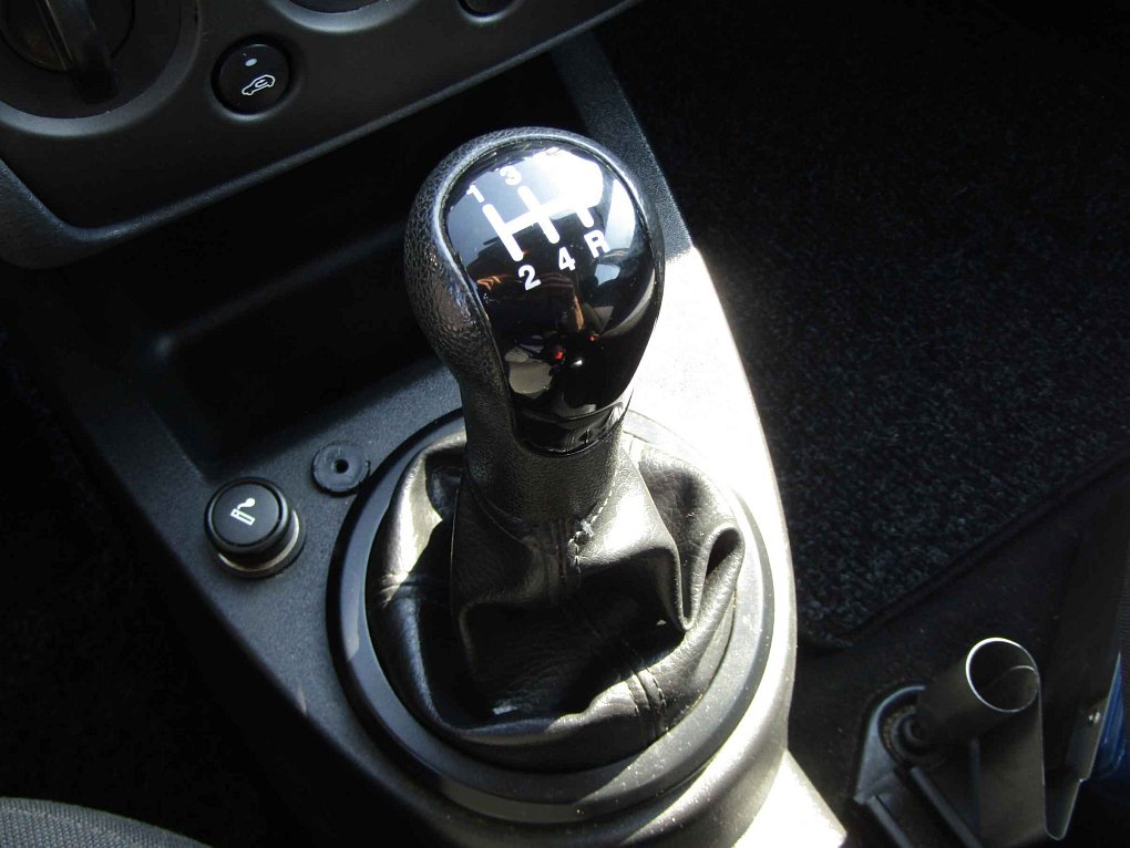 Ford Fusion 1.4 i 