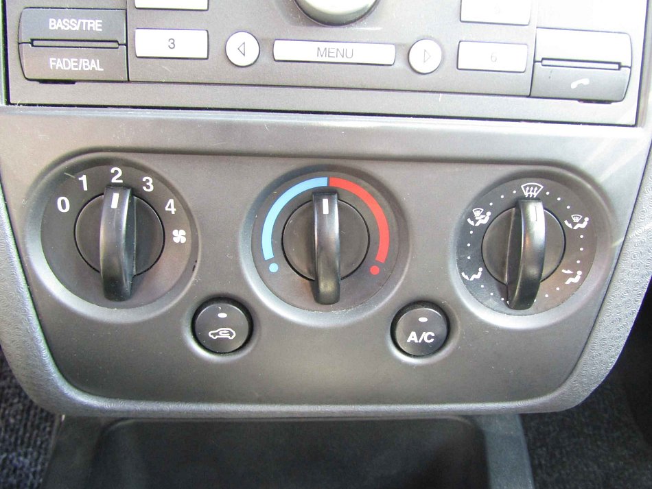 Ford Fusion 1.4 i 