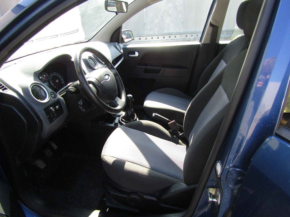 Ford Fusion 1.4 i 